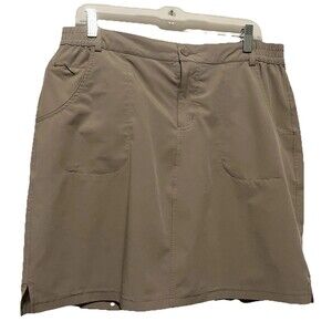 NWOT Tilley Women's Trek Performance 19” Skort Large Tan Khaki 5 Pockets Hiking